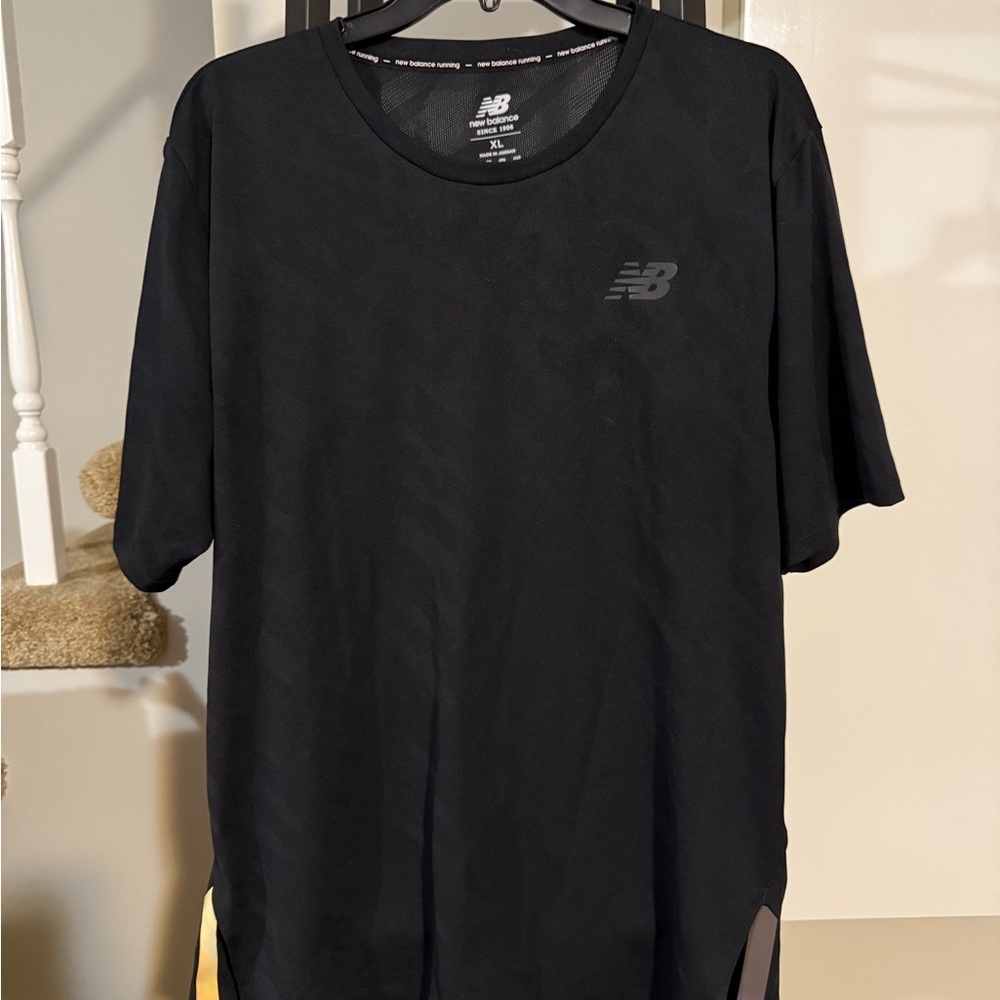 New Balance Black Short Sleeve Tee Athletic Performance